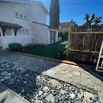 Comme A La Maison - 2 Et 1 Salon Nocleg ze śniadaniem 3*