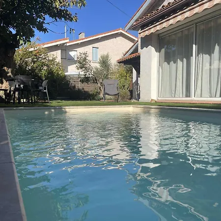 Comme A La Maison - 2 Et 1 Salon 3* Carcasona