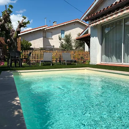 Comme A La Maison - 2 Et 1 Salon 3*