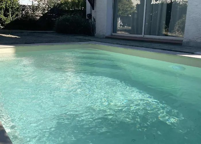 Comme A La Maison - 2 Et 1 Salon 4* Каркассон