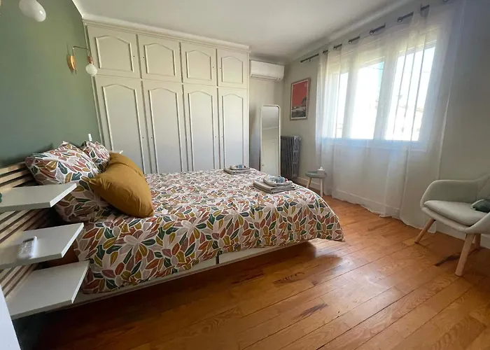 Comme A La Maison - 2 Et 1 Salon Отель типа 